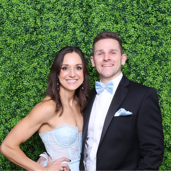 Meet your Posher, Caroline - Picture 1 of 1